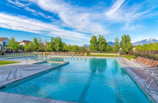 clean pool | manage hoa amenities